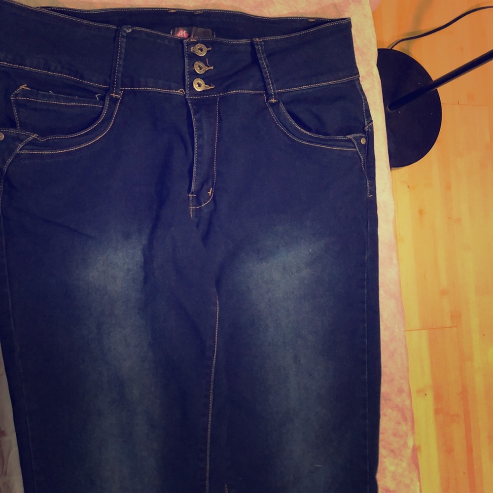 High waisted stretch skinny jeans.